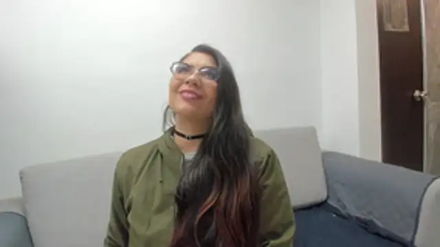 Luna Dumont online show from January 16, 2026, 11:25 am