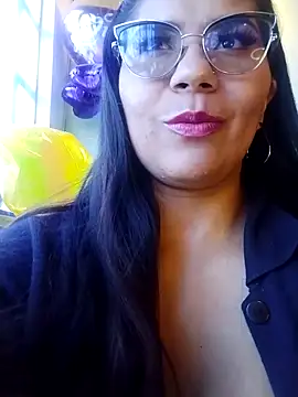 Luna Dumont online show from September 25, 2025, 1:50 pm