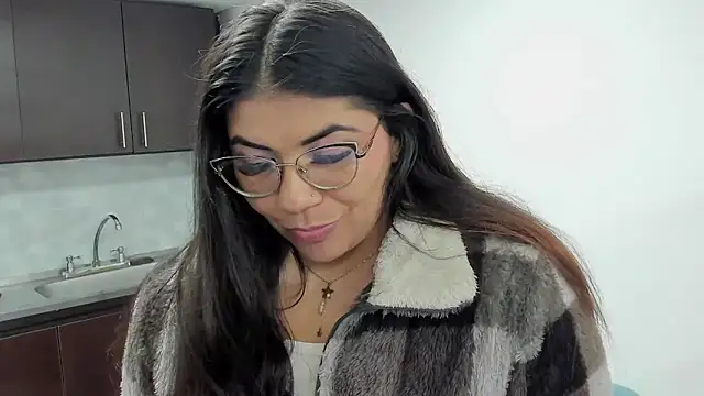 Luna Dumont online show from September 12, 2025, 11:43 am