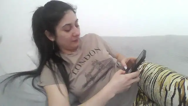 Snapshot of davenmichelle00 chatting on March 2, 2026, 5:20 pm davenmichelle00 online show from March 2, 2026, 5:20 pm