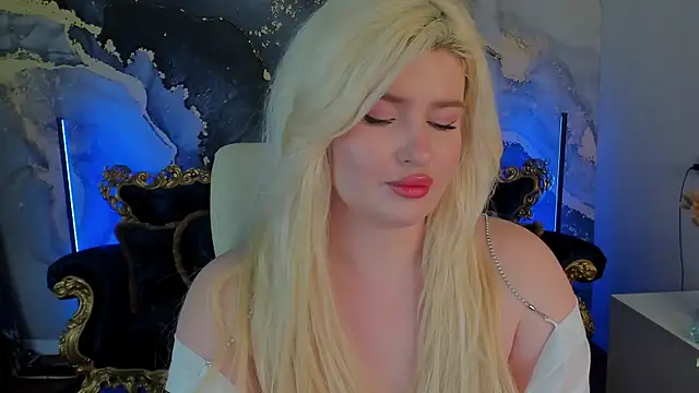 CocoSecretss online show from February 5, 2025, 7:39 am