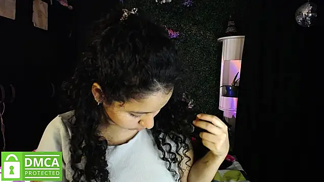 Mr MrsCurie online show from March 13, 2026, 11:32 pm