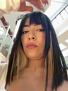 Snapshot of maybelline69 chatting on February 26, 2026, 9:59 pm maybelline69 online show from February 26, 2026, 9:59 pm