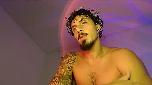 Snapshot of milkoffe chatting on April 11, 2026, 3:03 am milkoffe online show from April 11, 2026, 3:03 am