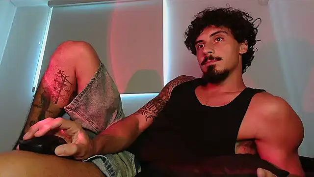 Snapshot of milkoffe chatting on March 16, 2026, 1:26 pm milkoffe online show from March 16, 2026, 1:26 pm