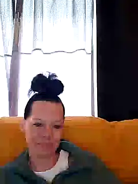 Snapshot of SidneyRaee chatting on December 30, 2024, 5:44 pm SidneyRaee online show from December 30, 2024, 5:44 pm