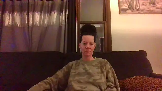 Snapshot of SidneyRaee chatting on December 4, 2024, 1:41 am SidneyRaee online show from December 4, 2024, 1:41 am