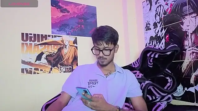 Snapshot of just_fucks chatting on March 31, 2026, 7:49 pm just fucks online show from March 31, 2026, 7:49 pm