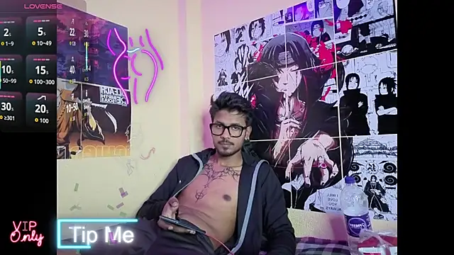 Snapshot of just_fucks chatting on March 29, 2026, 7:04 pm just fucks online show from March 29, 2026, 7:04 pm