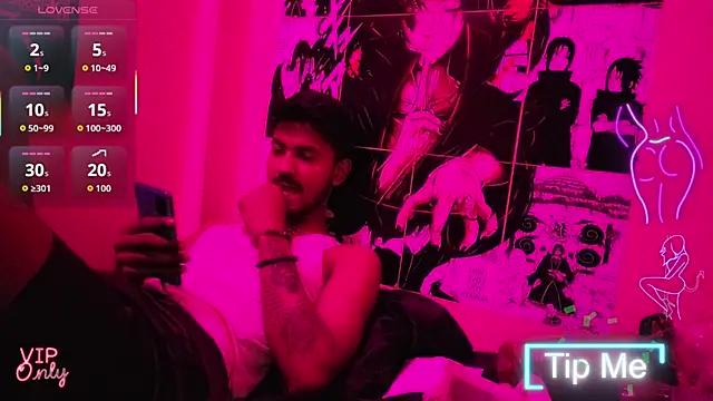 Snapshot of just_fucks chatting on February 20, 2026, 6:43 pm just fucks online show from February 20, 2026, 6:43 pm