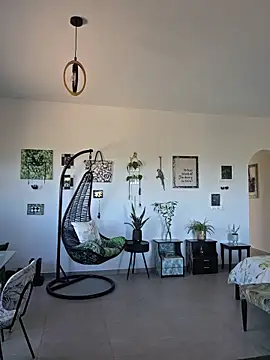 TheGoddessBianca online show from November 18, 2025, 8:39 am