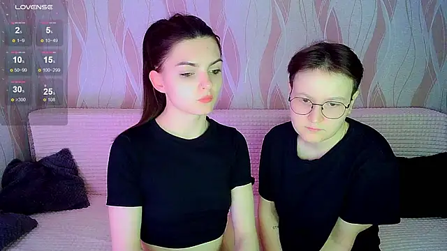  crazy baby  online show from October 23, 2025, 7:12 pm