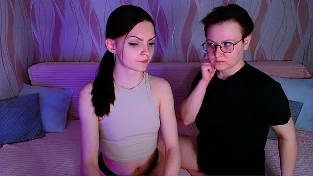  crazy baby  online show from April 28, 2026, 7:18 pm