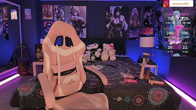 LanaKyutt online show from November 21, 2025, 2:38 pm