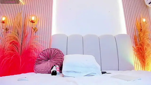 carolriveraa  online show from November 22, 2025, 9:02 pm