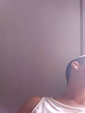 Snapshot of denca28 chatting on December 17, 2025, 6:46 pm denca28 online show from December 17, 2025, 6:46 pm