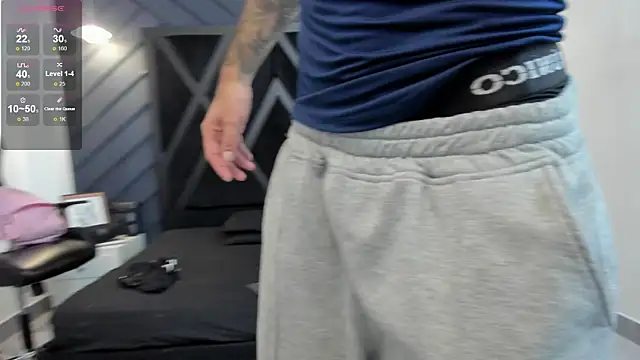 Apolo Bianco  online show from September 15, 2025, 11:16 pm