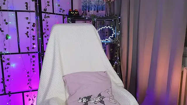 ImBonBon online show from April 22, 2026, 10:27 pm