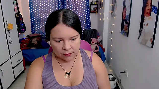 claryssa  online show from November 27, 2025, 7:36 pm