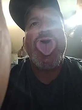 bigdoog8 online show from June 3, 2026, 10:25 pm