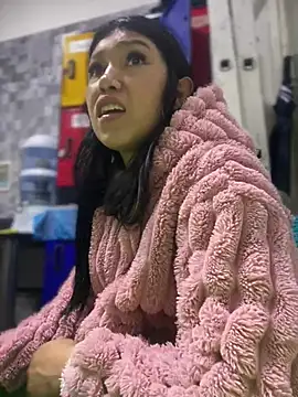 emily rosse04 online show from March 27, 2026, 12:39 pm