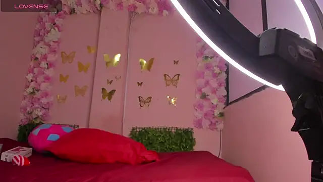 Snapshot of grandmother_milf chatting on February 16, 2026, 2:05 pm grandmother milf online show from February 16, 2026, 2:05 pm