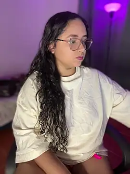 CurlyGirl 1 online show from March 27, 2026, 11:05 pm