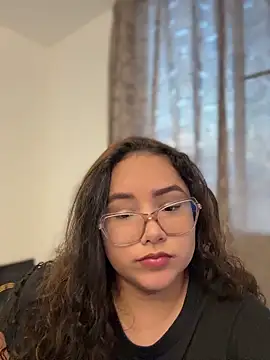 CurlyGirl 1 online show from June 14, 2026, 11:17 pm