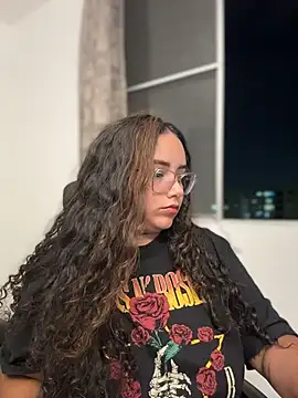 CurlyGirl 1 online show from June 27, 2026, 12:27 am