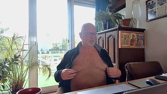 sperpa online show from February 21, 2026, 9:33 am