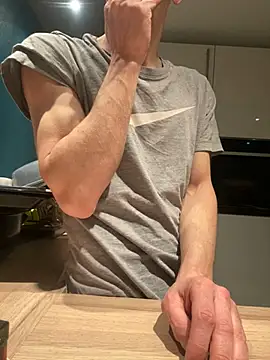 Maxthekid online show from March 23, 2025, 12:04 am