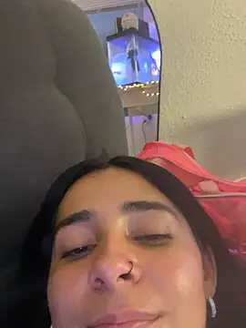 Meganmilk1 online show from December 16, 2025, 5:39 pm