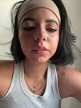 Snapshot of NicolRoss_ chatting on January 2, 2025, 4:46 pm NicolRoss online show from January 2, 2025, 4:46 pm
