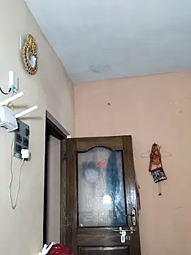 Luv Adite20 online show from September 19, 2025, 6:34 pm