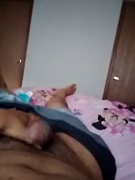 papillon013 online show from December 3, 2024, 1:27 pm