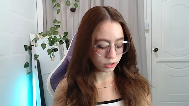 BlairVicent online show from November 14, 2025, 1:37 pm