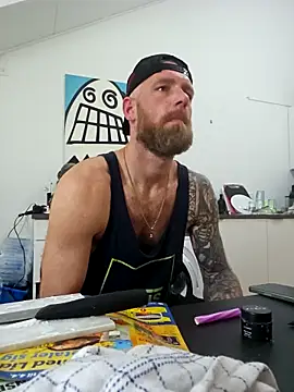 Snapshot of eltoulou chatting on March 29, 2026, 11:23 am eltoulou online show from March 29, 2026, 11:23 am