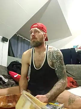 Snapshot of eltoulou chatting on February 19, 2026, 8:06 pm eltoulou online show from February 19, 2026, 8:06 pm