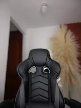 gretta kler1 online show from February 5, 2026, 9:43 pm