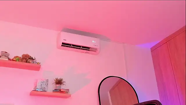 Snapshot of rose_saenz chatting on October 7, 2025, 7:59 pm rose saenz online show from October 7, 2025, 7:59 pm