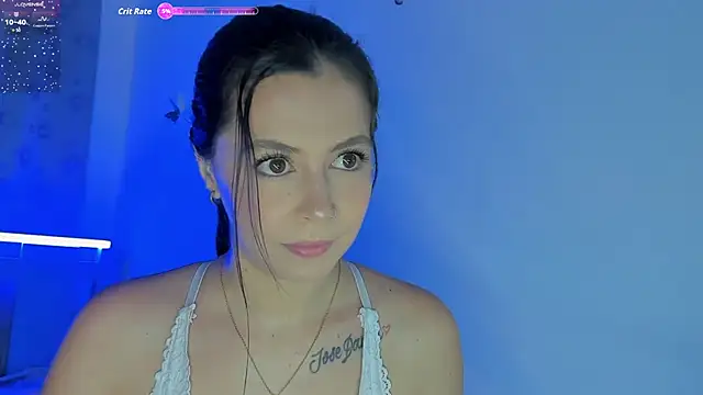 Snapshot of Yuliana016 chatting on November 2, 2025, 10:48 pm Yuliana016 online show from November 2, 2025, 10:48 pm