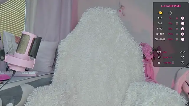 Snapshot of berrybaebaby chatting on February 2, 2026, 3:27 am berrybaebaby online show from February 2, 2026, 3:27 am