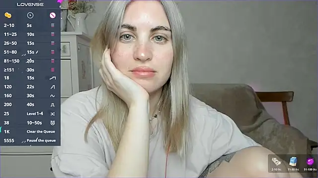 pawpaws online show from December 5, 2025, 6:45 am