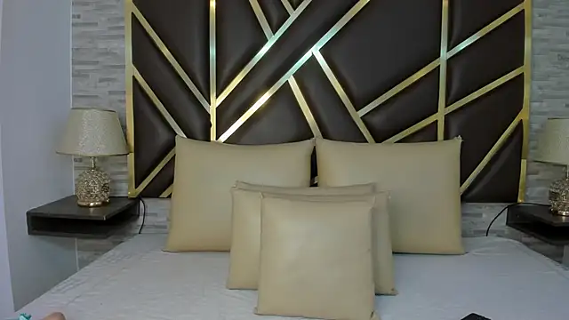 Snapshot of ValeriaRioz chatting on April 6, 2026, 11:44 am ValeriaRioz online show from April 6, 2026, 11:44 am