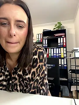 Snapshot of Hii_Lolla chatting on January 16, 2026, 9:13 am Hii Lolla online show from January 16, 2026, 9:13 am