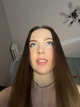 -SweetDi- online show from February 13, 2026, 7:25 pm