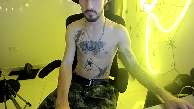 Snapshot of DmitriSanders chatting on February 2, 2026, 10:31 pm DmitriSanders online show from February 2, 2026, 10:31 pm