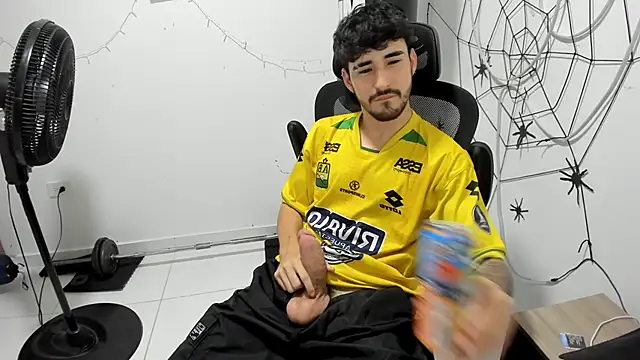 Snapshot of DmitriSanders chatting on February 22, 2026, 4:26 am DmitriSanders online show from February 22, 2026, 4:26 am