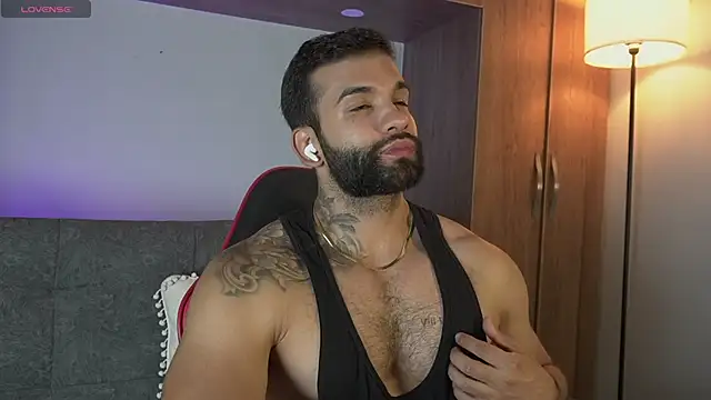 MarkHazze online show from March 26, 2026, 12:42 am