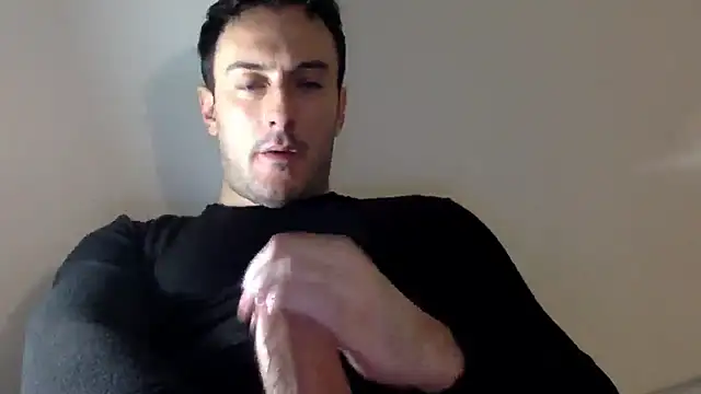 Snapshot of mainnrd chatting on February 28, 2025, 11:12 pm mainnrd online show from February 28, 2025, 11:12 pm